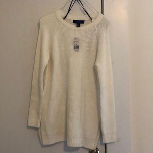 Forever 21 cream sweater NWT